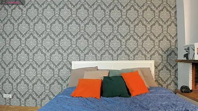 DuskAmulet online show from July 12, 2026, 9:06 pm