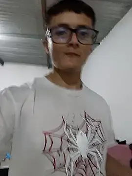 Davitfitnosuke online show from June 13, 2026, 3:15 am