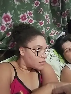Esquetadinhas online show from June 30, 2026, 1:39 am
