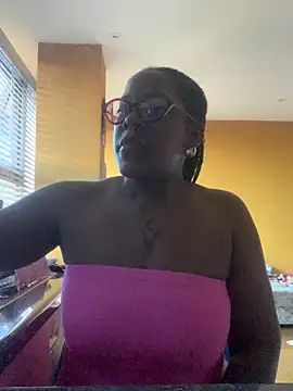 Snapshot of Exoticbliss_ chatting on June 21, 2026, 4:20 pm Exoticbliss online show from June 21, 2026, 4:20 pm