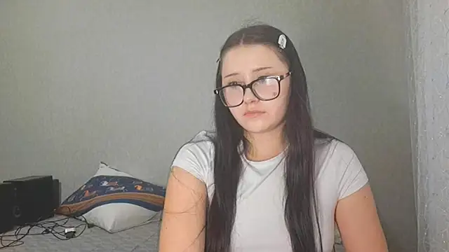 altcutie online show from June 10, 2026, 7:29 am