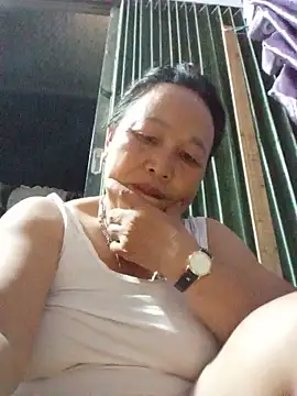 lylylai online show from June 18, 2026, 12:42 pm