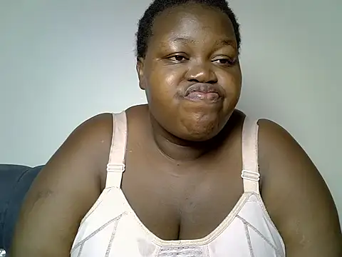 Snapshot of Tashazbabe chatting on June 22, 2026, 5:59 am Tashazbabe online show from June 22, 2026, 5:59 am