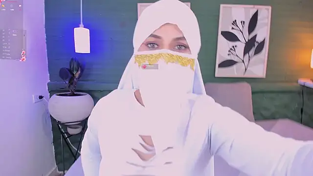 aisha k online show from July 5, 2026, 10:39 pm