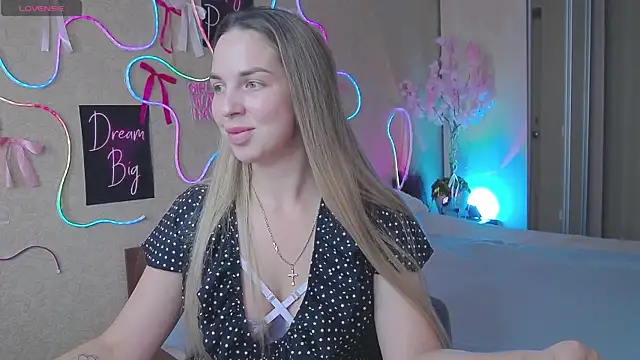 Snapshot of babbyalexandra chatting on July 25, 2026, 8:23 am babbyalexandra online show from July 25, 2026, 8:23 am