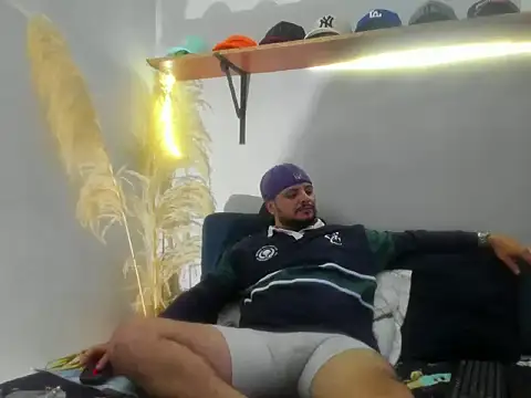 jeann alexx online show from June 14, 2026, 12:52 am