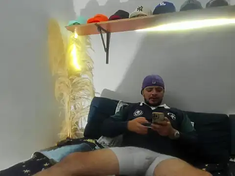 jeann alexx online show from June 14, 2026, 2:24 am