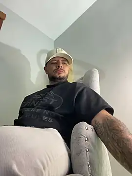 jeann alexx online show from June 26, 2026, 1:21 am