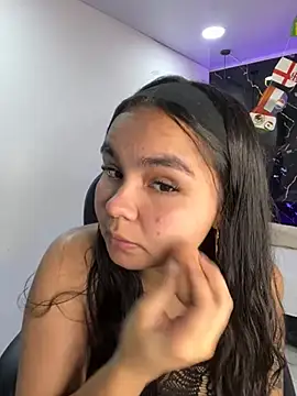 TifanyRoseX online show from July 5, 2026, 6:37 pm
