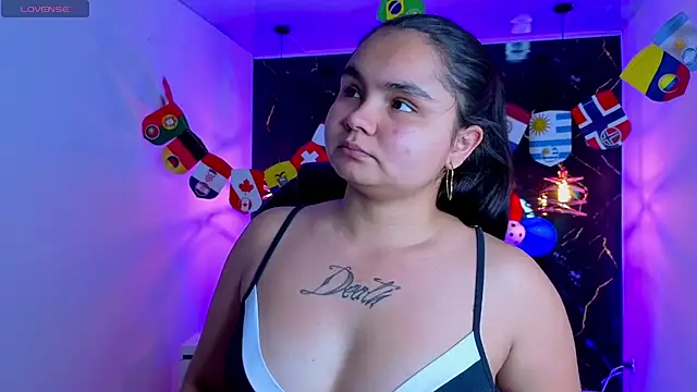 TifanyRoseX online show from July 8, 2026, 7:29 pm