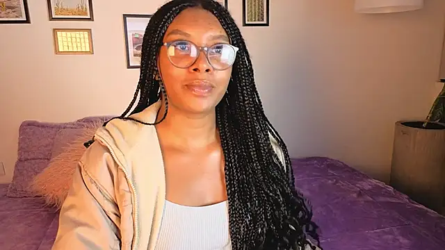 Victoria-Jacksonn online show from June 30, 2026, 8:10 pm