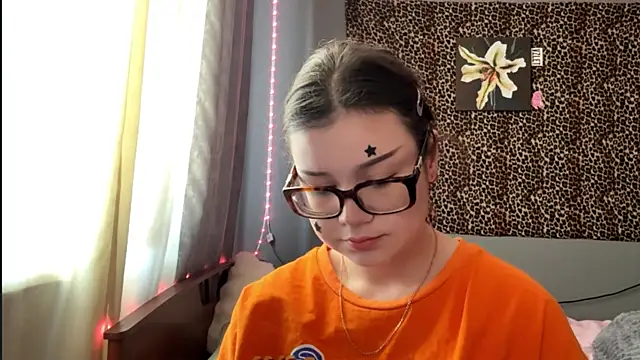 StellaCors online show from August 9, 2026, 2:00 pm