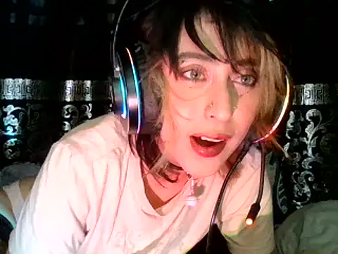 kittenpasive30 online show from June 21, 2026, 3:09 am
