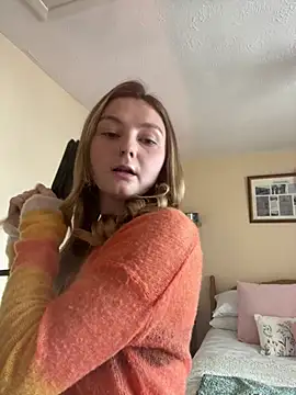 ChloeRaexox online show from June 15, 2026, 3:36 pm