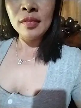 Lya hott online show from June 13, 2026, 3:37 am