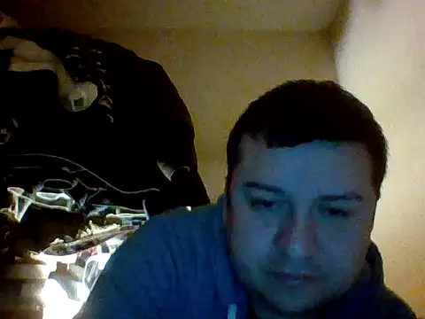 Frank06039CL online show from July 4, 2026, 11:44 pm