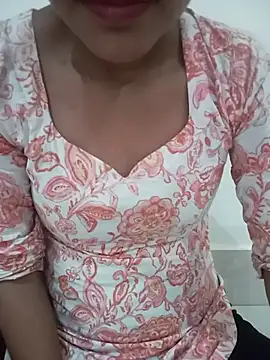 Riya5677 online show from August 4, 2026, 5:10 am