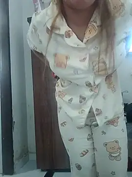 horny janny online show from July 13, 2026, 4:26 am
