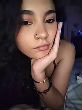 Kittyytinaa online show from June 21, 2026, 3:20 am