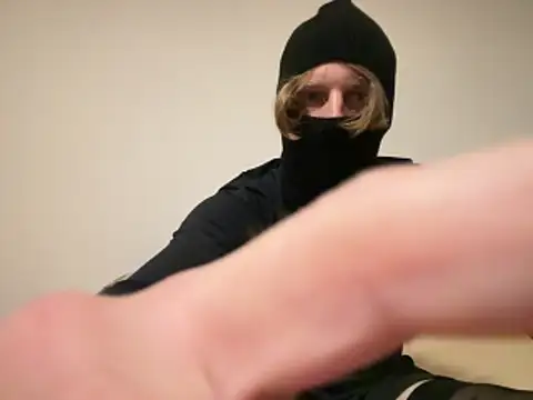Sexytommy699 online show from June 11, 2026, 9:24 pm