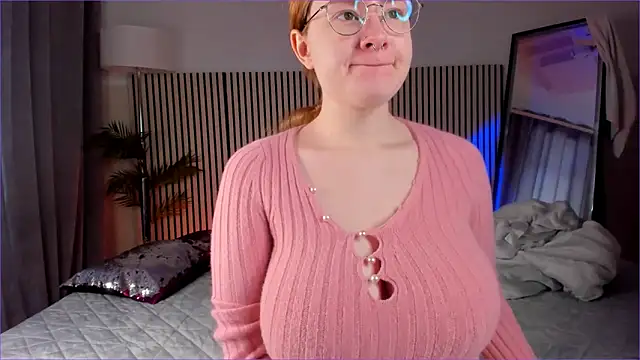 SonyaBabyn online show from April 13, 2026, 10:32 am