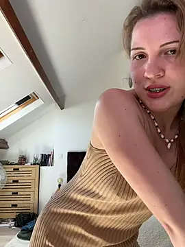 blanchevalmont online show from June 17, 2026, 1:56 pm