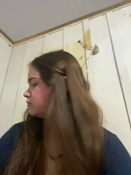 bella  hott online show from June 20, 2026, 4:10 pm