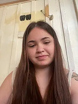bella  hott online show from July 29, 2026, 10:46 am