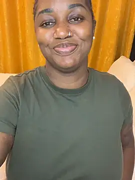 Honeylust26 online show from July 11, 2026, 4:32 pm