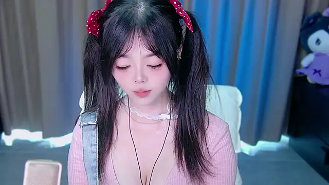 xiaobao-baby online show from June 15, 2026, 7:21 am