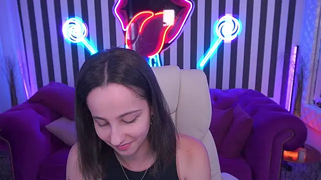 Snapshot of JennyMyLuv chatting on June 29, 2026, 7:03 am JennyMyLuv online show from June 29, 2026, 7:03 am