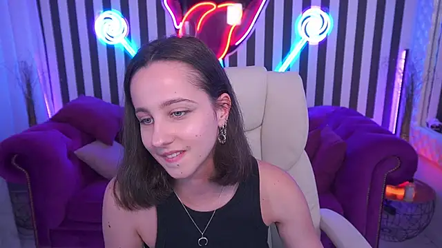 Snapshot of JennyMyLuv chatting on June 29, 2026, 10:15 am JennyMyLuv online show from June 29, 2026, 10:15 am