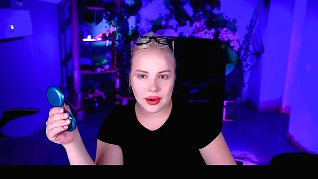 stellawatts online show from July 8, 2026, 12:09 pm