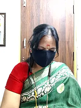 Snapshot of Tamil_white_beauty chatting on June 19, 2026, 7:28 pm Tamil white beauty online show from June 19, 2026, 7:28 pm