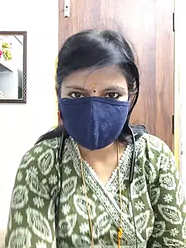 Snapshot of Tamil_white_beauty chatting on July 3, 2026, 9:05 am Tamil white beauty online show from July 3, 2026, 9:05 am