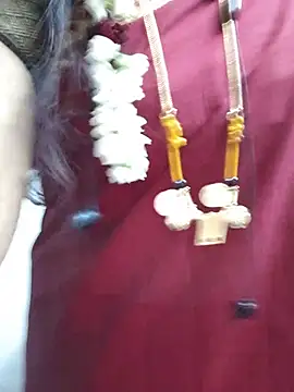 Snapshot of Tamil_white_beauty chatting on July 8, 2026, 7:46 am Tamil white beauty online show from July 8, 2026, 7:46 am