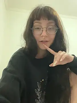 jinixxxs online show from June 18, 2026, 3:18 am