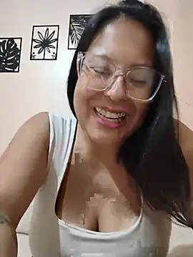 Snapshot of Coral_611 chatting on June 25, 2026, 10:47 pm Coral 611 online show from June 25, 2026, 10:47 pm
