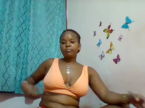 Snapshot of Heavy-Beauty chatting on July 28, 2026, 8:45 pm Heavy-Beauty online show from July 28, 2026, 8:45 pm