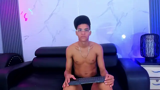 Kleyn black online show from July 18, 2026, 11:25 am
