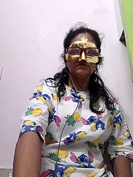 Snapshot of Indianbhaabhi chatting on July 1, 2026, 7:24 pm Indianbhaabhi online show from July 1, 2026, 7:24 pm