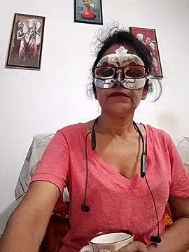 Snapshot of Indianbhaabhi chatting on August 5, 2026, 6:49 am Indianbhaabhi online show from August 5, 2026, 6:49 am