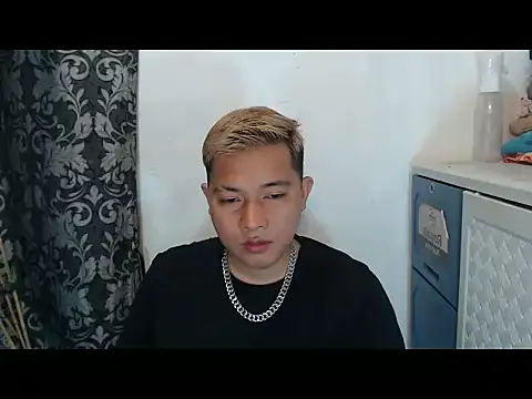 PRIMOLOVEXX online show from July 5, 2026, 4:19 am