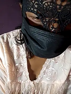 Nikini-xx online show from July 28, 2026, 8:52 pm