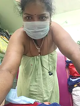 Snapshot of tamil-kamakanni chatting on July 9, 2026, 6:28 am tamil-kamakanni online show from July 9, 2026, 6:28 am