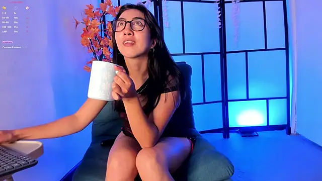 eimy castillo online show from June 15, 2026, 3:03 pm