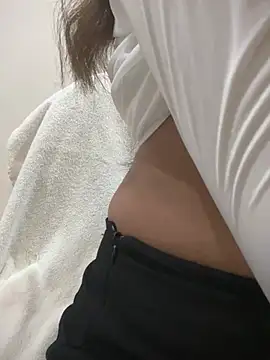 Kyaara sexy6 online show from June 29, 2026, 6:41 pm