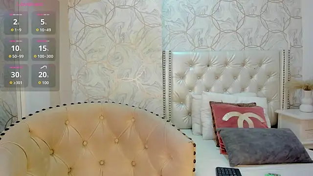 Snapshot of britanny_77 chatting on July 23, 2026, 8:18 pm britanny 77 online show from July 23, 2026, 8:18 pm