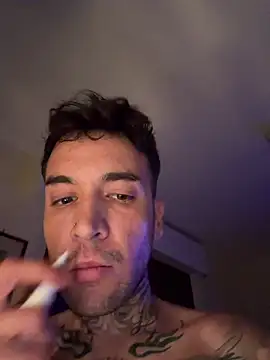 Datdanger online show from July 3, 2026, 2:40 am