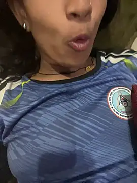 Snapshot of Rani-hot1 chatting on July 12, 2026, 8:11 pm Rani-hot1 online show from July 12, 2026, 8:11 pm